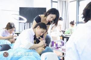 厦门纹绣培训哪家好？