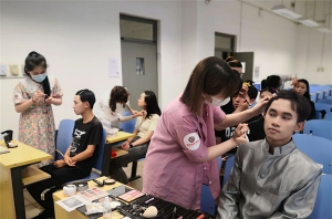 厦门化妆培训排行榜