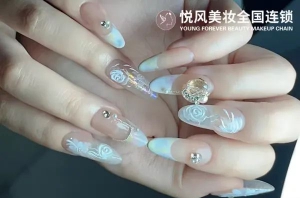 学化妆到悦风美妆学习是很不错的选择